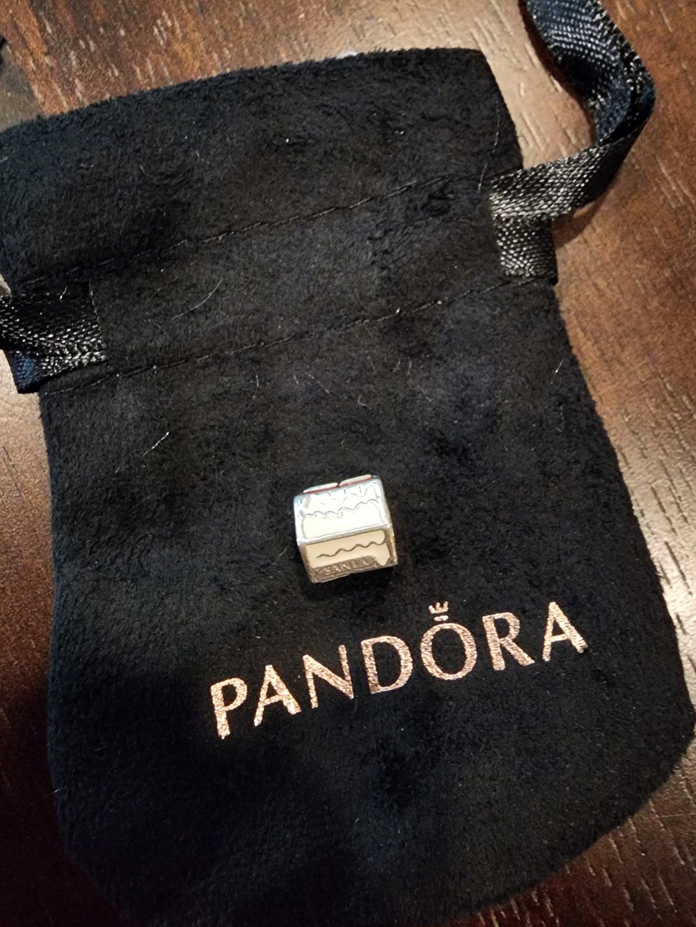 Pandora *RETIRED* Santa's House Charm - Picture 3 of 5